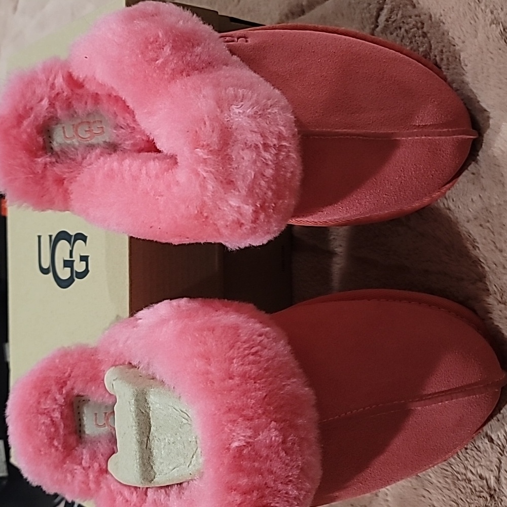 UGGS W SCUFFETTE II